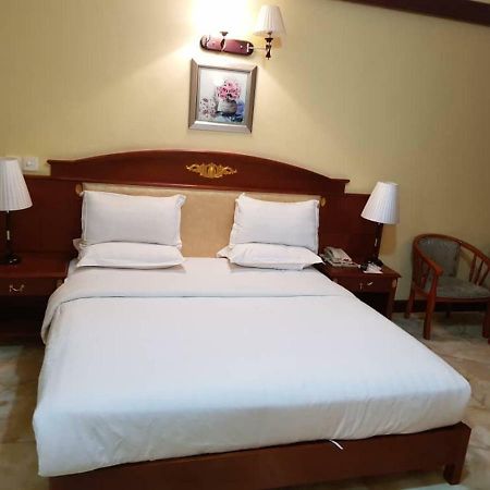 Rising Sun Hotel Darüsselam Dış mekan fotoğraf